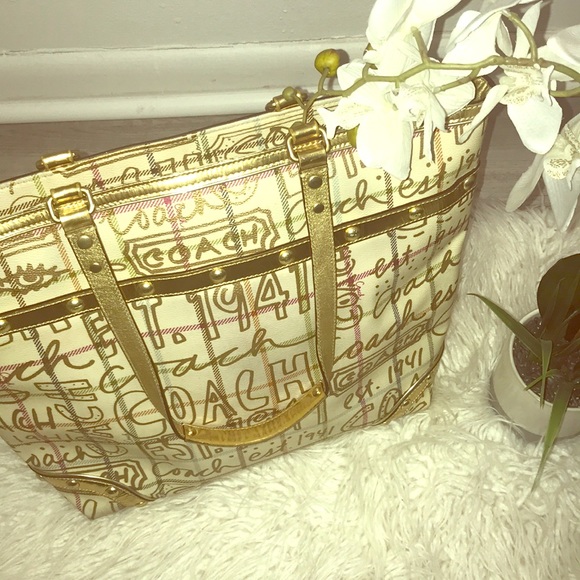 Coach Handbags - [ Coach ] vintage tote bag